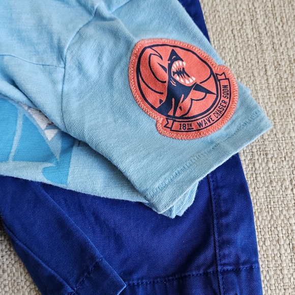 GAP SHORTS AND T-SHIRT - TODDLER BOY - Picture 8 of 9